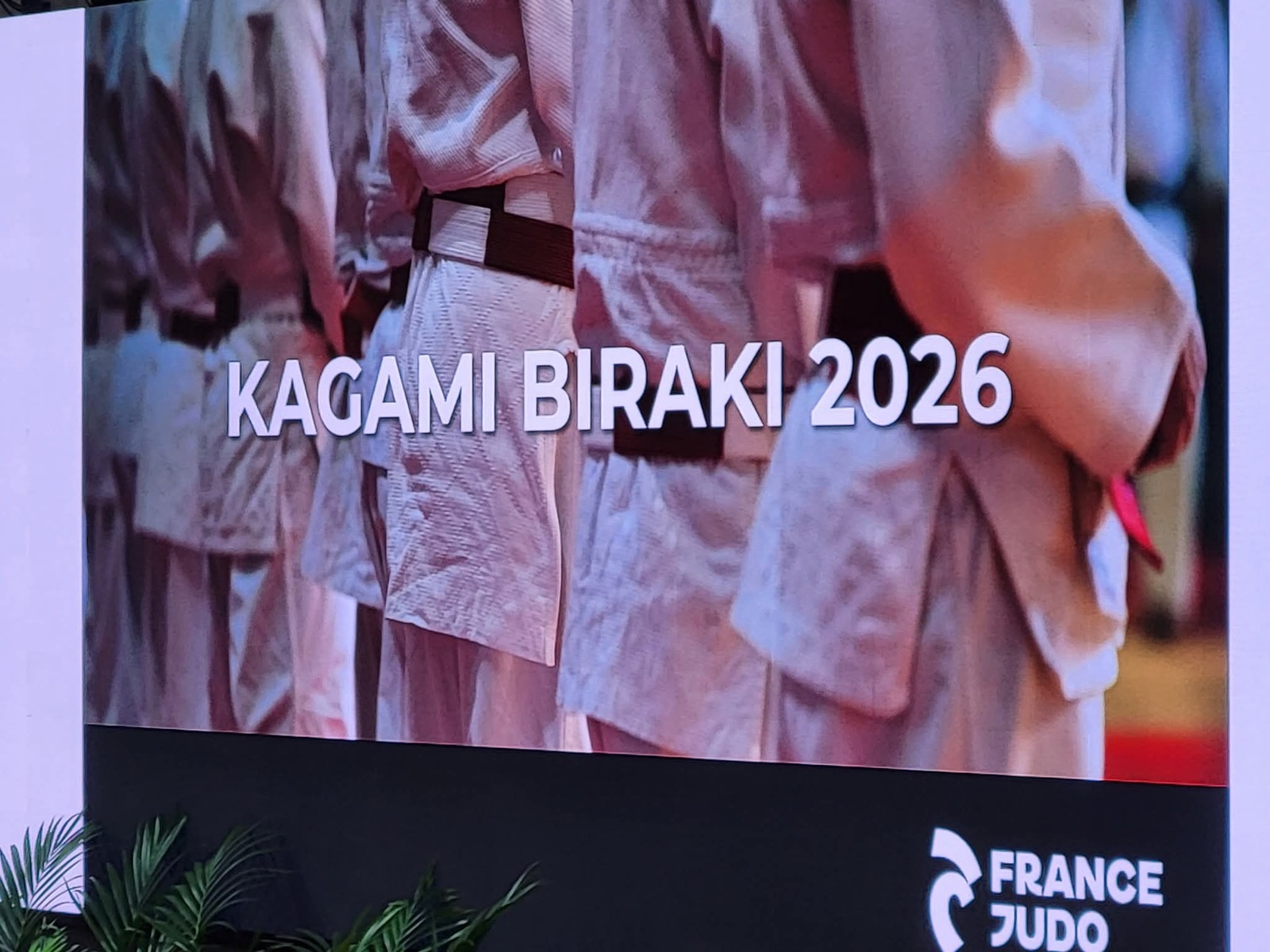 KAGAMI BIRAKI National et Régional